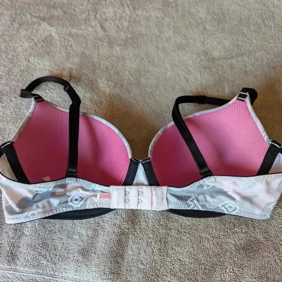 PINK Logo Bras.  Wear Everywhere lightly lined.  Size 32C - Picture 2 of 3